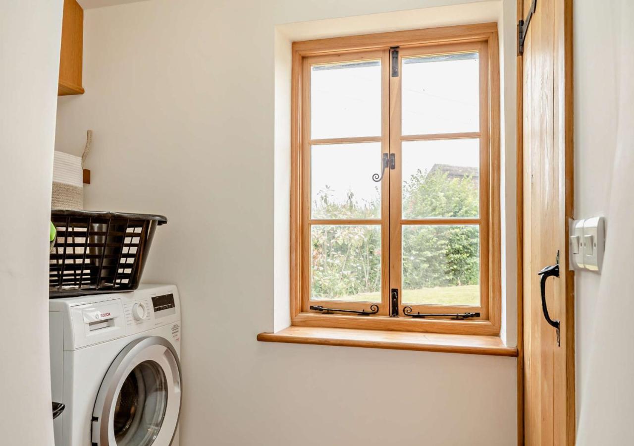 St Helens Chapel Cottage ครอยด์ ภายนอก รูปภาพ