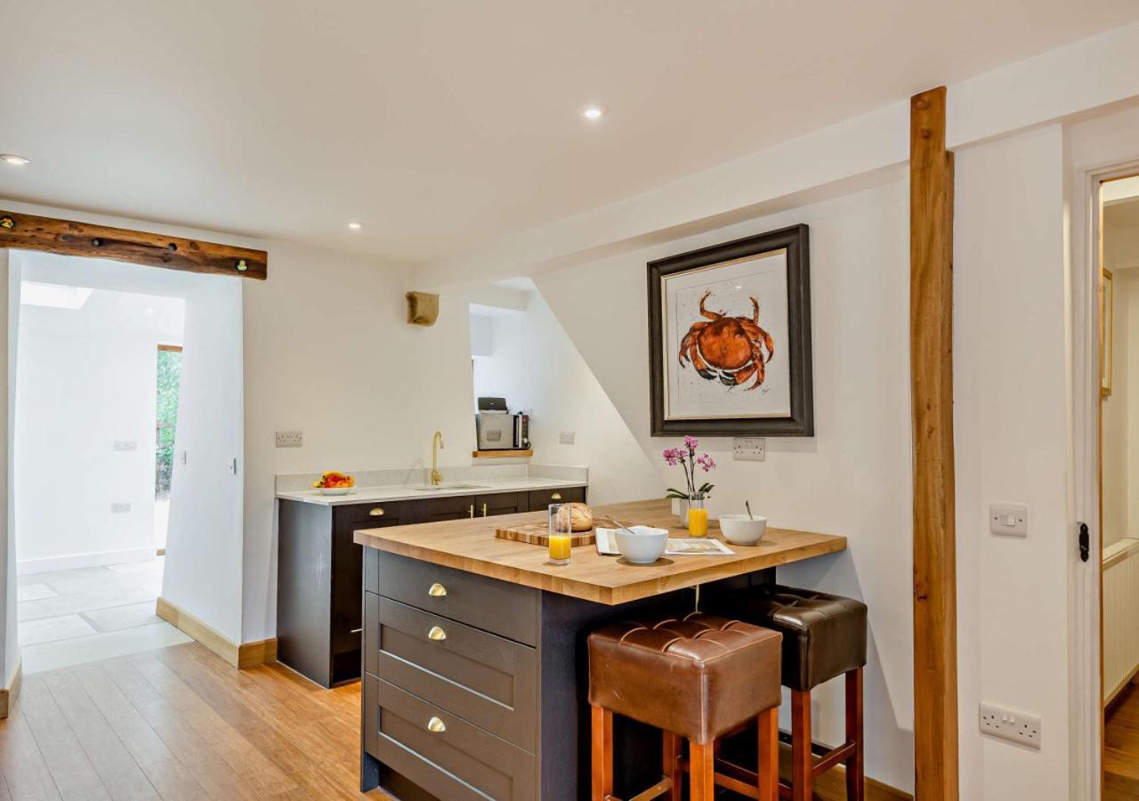 St Helens Chapel Cottage ครอยด์ ภายนอก รูปภาพ